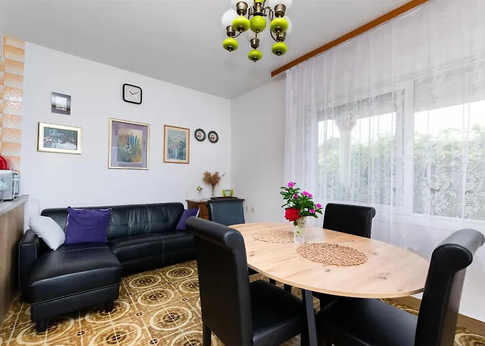 Antonija Apartment *