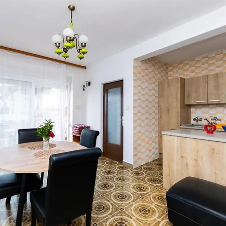 Apartament Antonija